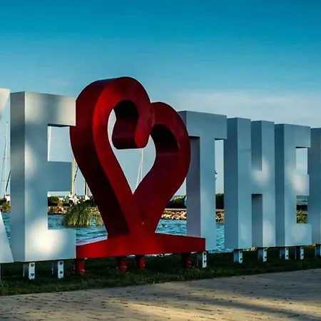 Apartment With Bbq In Keszthely-balaton 54366 *