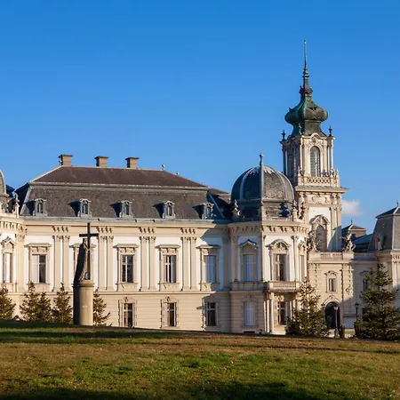 With Bbq In Keszthely-balaton 54366 * Keszthely