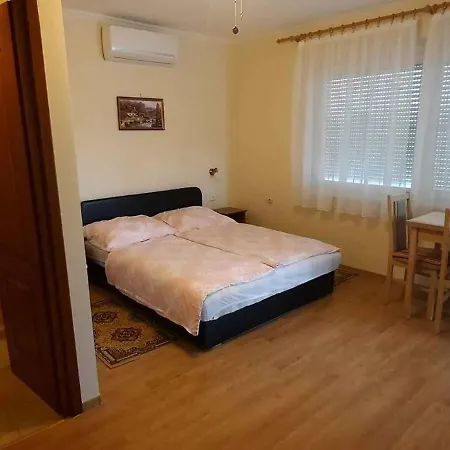 With Bbq In Keszthely-balaton 54366 Apartman