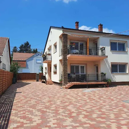 Apartman With Bbq In Keszthely-balaton 54366 Keszthely