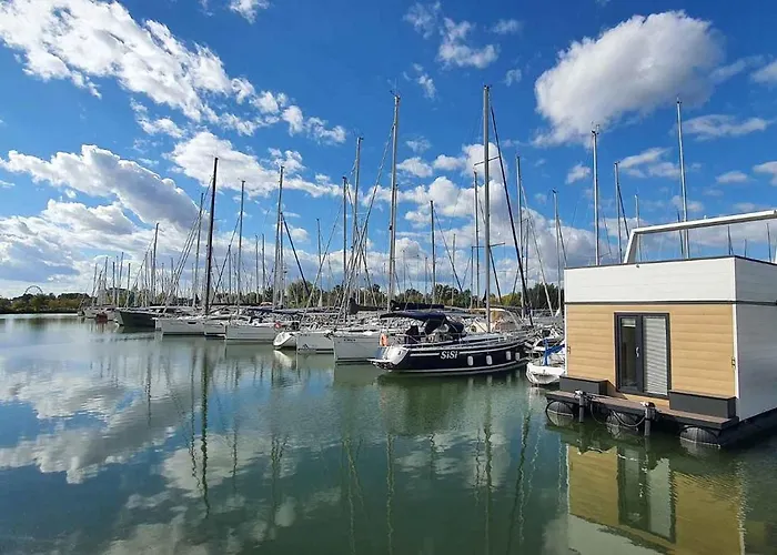 Appartement With Bbq In Keszthely-balaton 54366 *