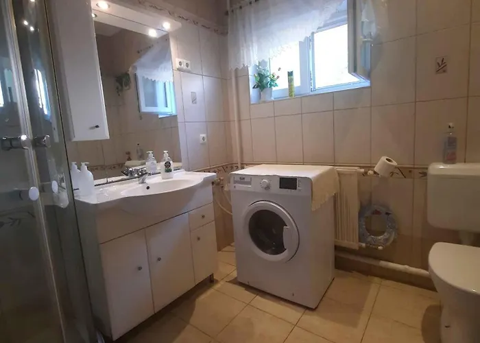 With Bbq In Keszthely-balaton 54366 アパート